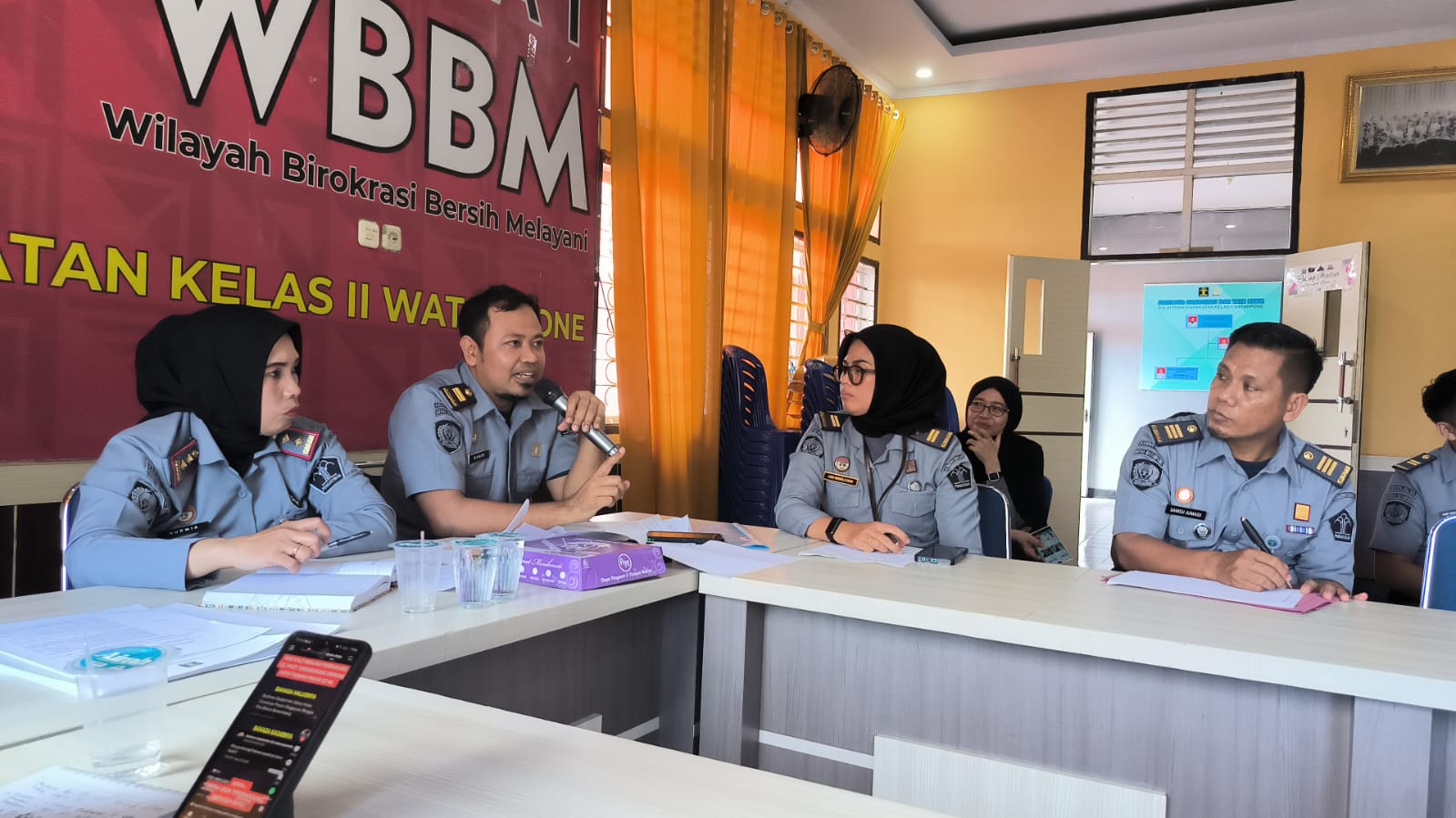 Target WBBM 2024 Tim Pembangunan ZI Bapas Watampone gelar rapat terkait Rencana Aksi 2024